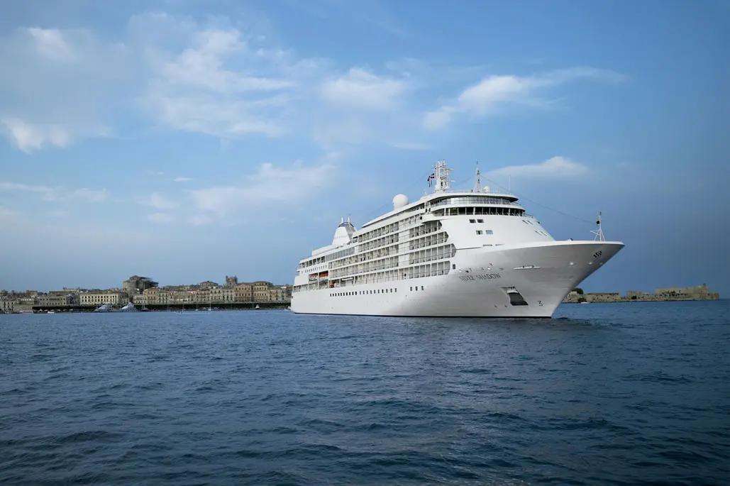 SILVERSEA -LOS ANGELES, CALIFORNIA TO FORT LAUDERDALE, FLORIDA.  MAY 9-27, 2025